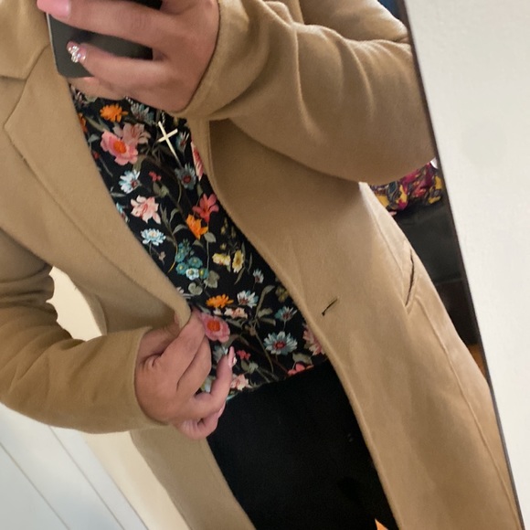 ๐ฅ๐๐ HOST PIC ๐๐๐ฅJoie Wool Trench Coat SZ Med Tan color 1 button closure - Picture 12 of 17